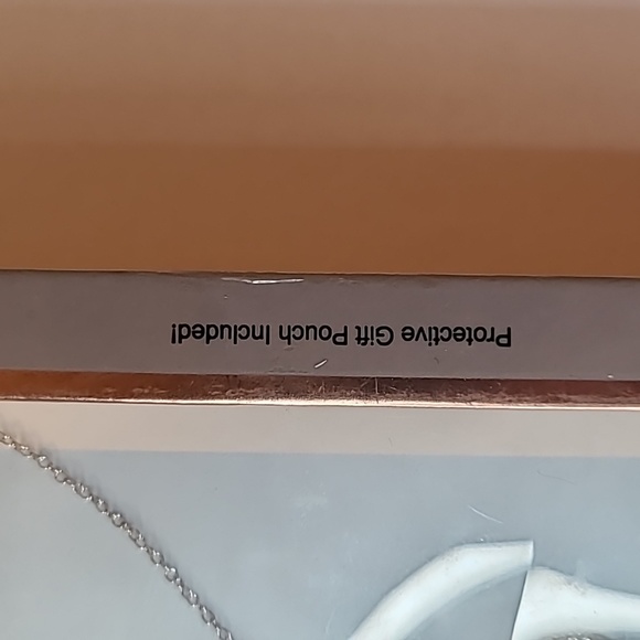 Believe in Brilliance NIB Sparkly Fancy CZ necklace in gift box unopened - Picture 5 of 8